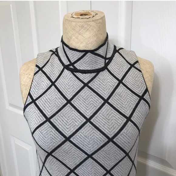 Romeo & Juliet Couture Sleeveless Sweater Dress - Picture 3 of 8